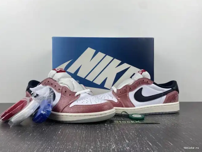 Reps TB BLACK' LOW ROOM 1 X JORDAN AIR 'RED OG TROPHY FN0432-017 0517
